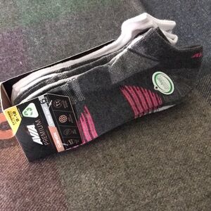 NWT. Avia Premium Women’s Socks Set of 6